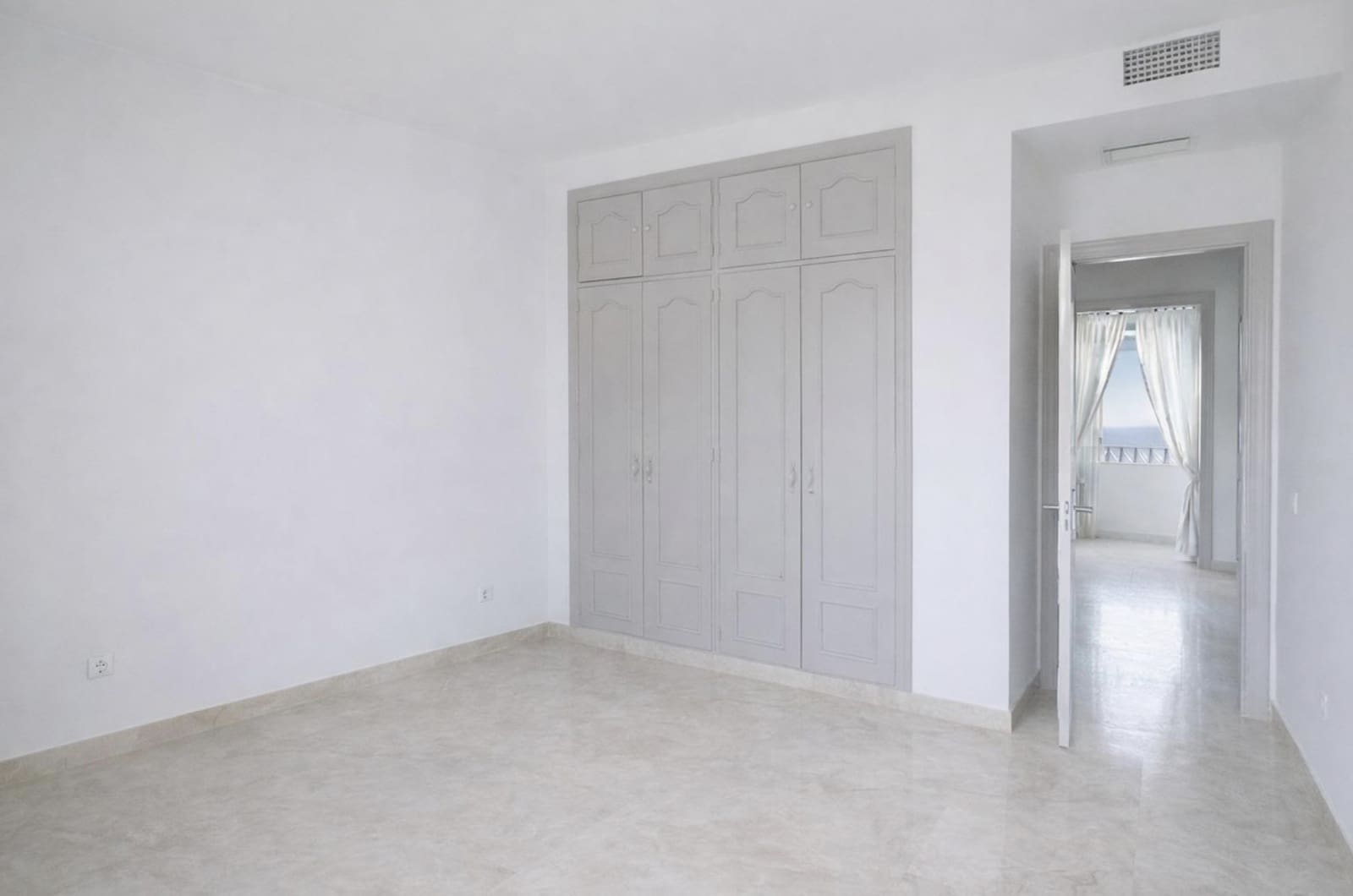 2 quarto Apartamento para venda em New Golden Mile com piscina garagem - 630 000 € (Ref: 10142370)
