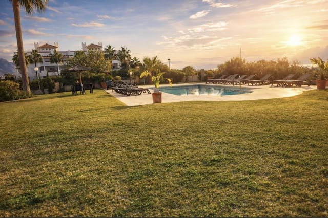 2 quarto Apartamento para venda em Selwo, Estepona com piscina garagem - 630 000 € (Ref: 10142370)