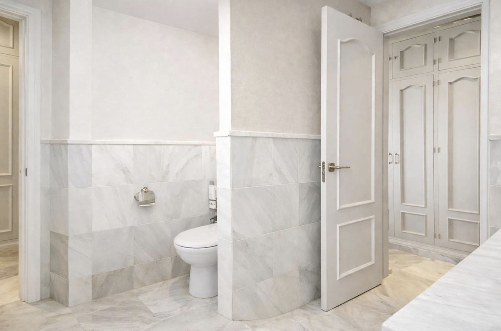 2 quarto Apartamento para venda em New Golden Mile com piscina garagem - 630 000 € (Ref: 10142370)
