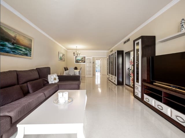 2 camera da letto Appartamento in vendita in Puerto Banus, Marbella con piscina garage - 750.000 € (Rif: 10142372)