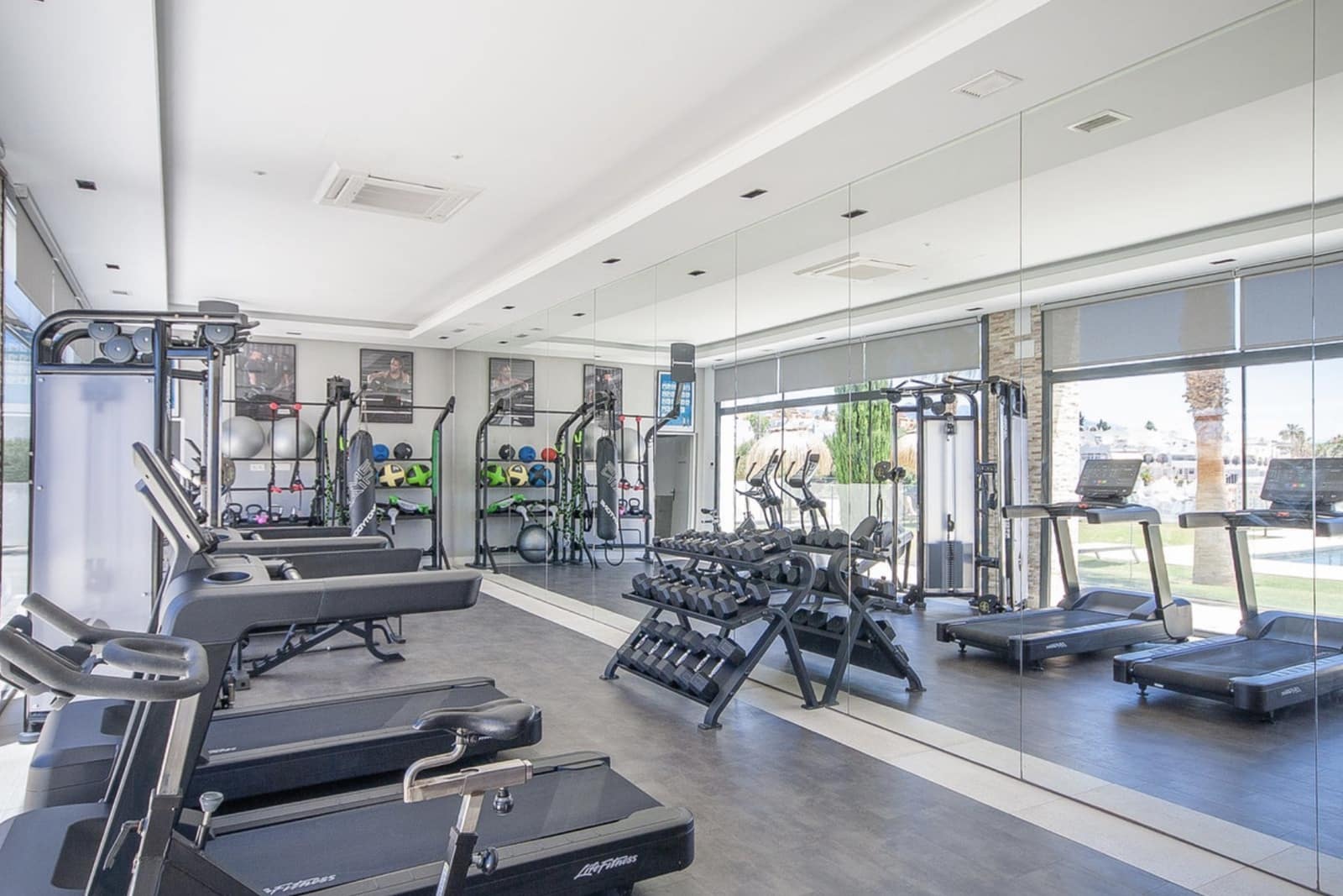 3 soverom Penthouse til salgs i Marbella med svømmebasseng garasje - € 989 000 (Ref: 10142374)