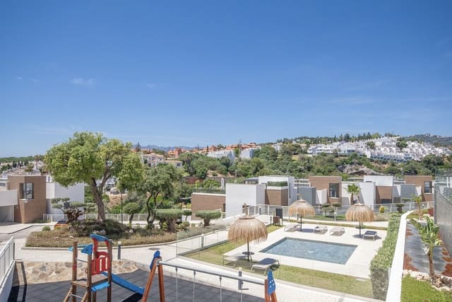 3 soverom Penthouse til salgs i Marbella med svømmebasseng garasje - € 989 000 (Ref: 10142374)
