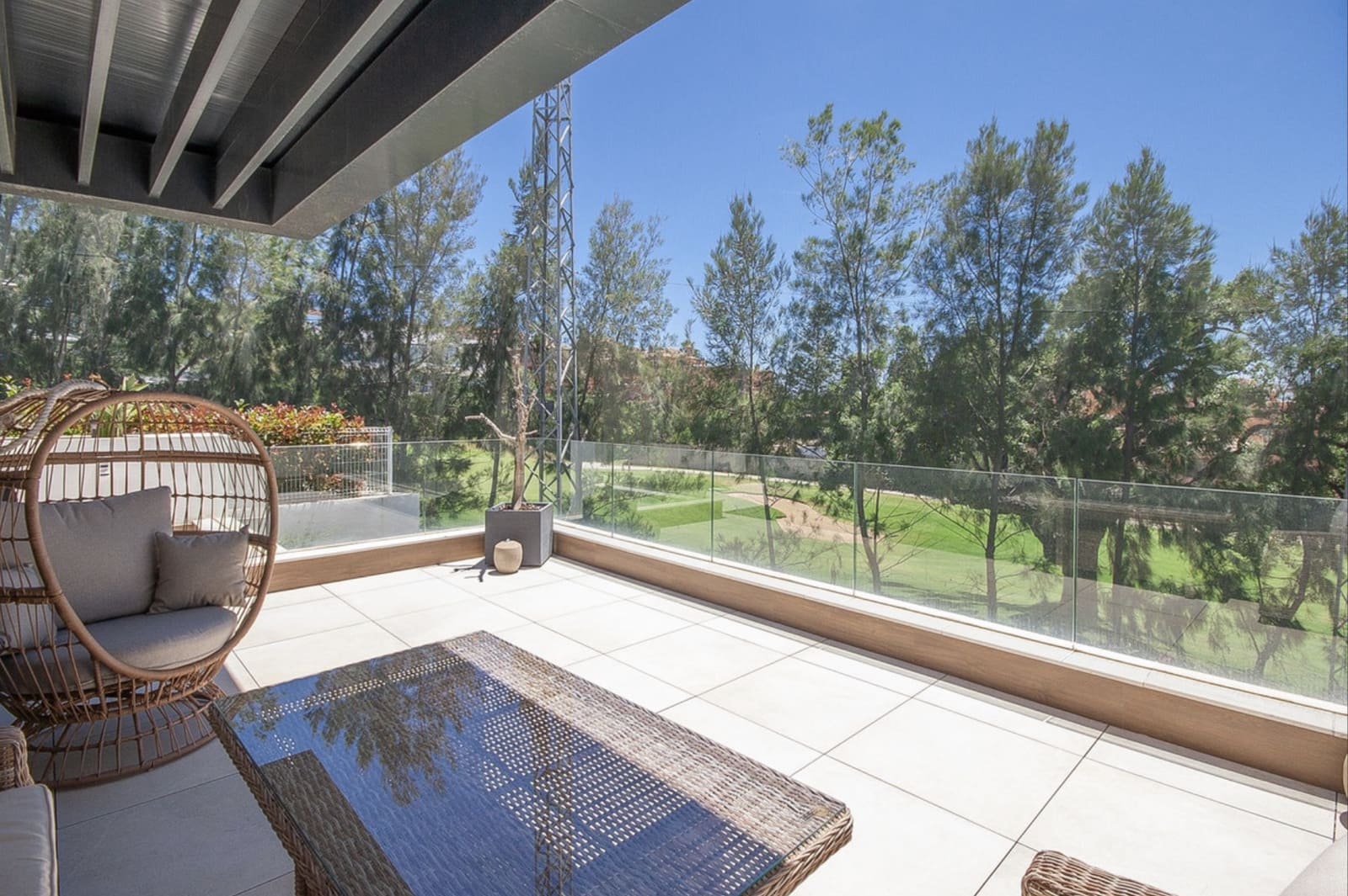 3 soverom Penthouse til salgs i Marbella med svømmebasseng garasje - € 989 000 (Ref: 10142374)