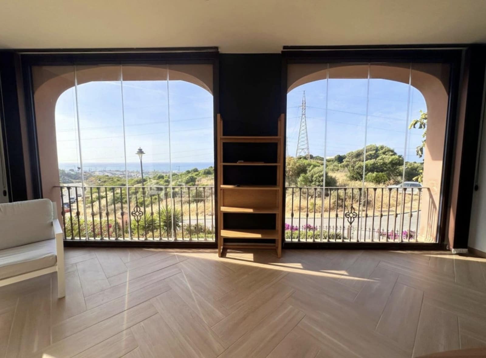 5 slaapkamer Halfvrijstaande villa te koop in Estepona met zwembad garage - € 800.000 (Ref: 10142375)