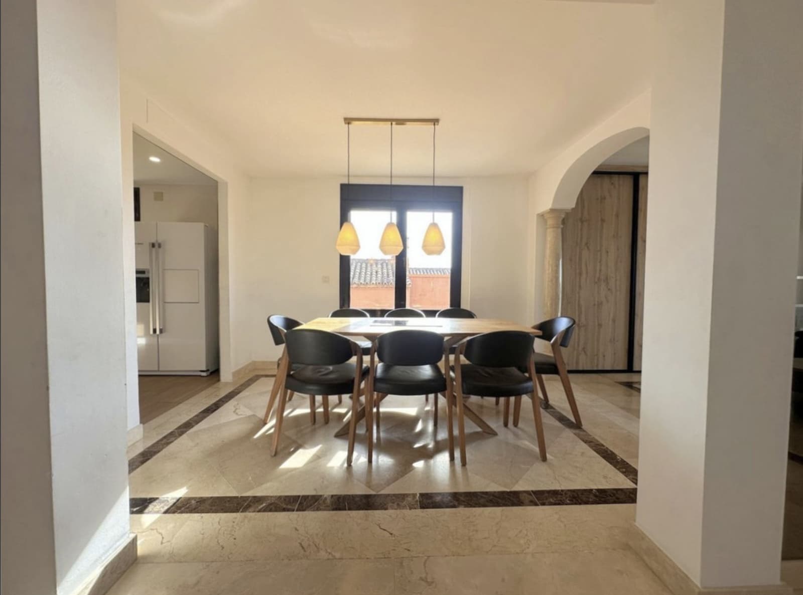 5 slaapkamer Halfvrijstaande villa te koop in Estepona met zwembad garage - € 800.000 (Ref: 10142375)