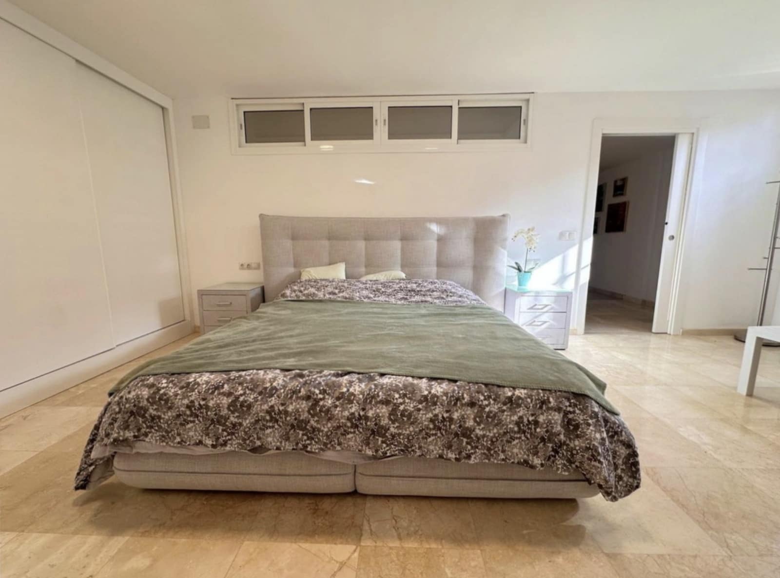 5 slaapkamer Halfvrijstaande villa te koop in Estepona met zwembad garage - € 800.000 (Ref: 10142375)