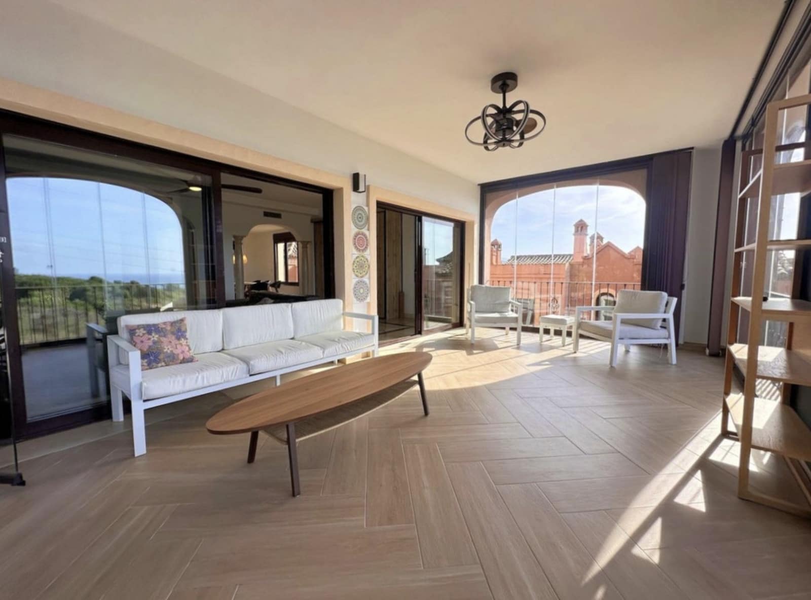 5 slaapkamer Halfvrijstaande villa te koop in Estepona met zwembad garage - € 800.000 (Ref: 10142375)
