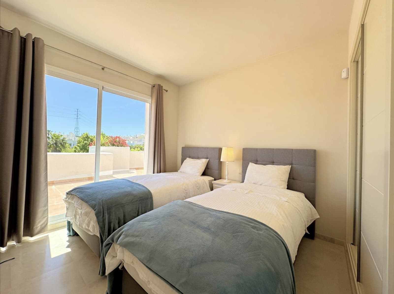 2 quarto Penthouse para venda em Casares com piscina garagem - 610 000 € (Ref: 10142376)