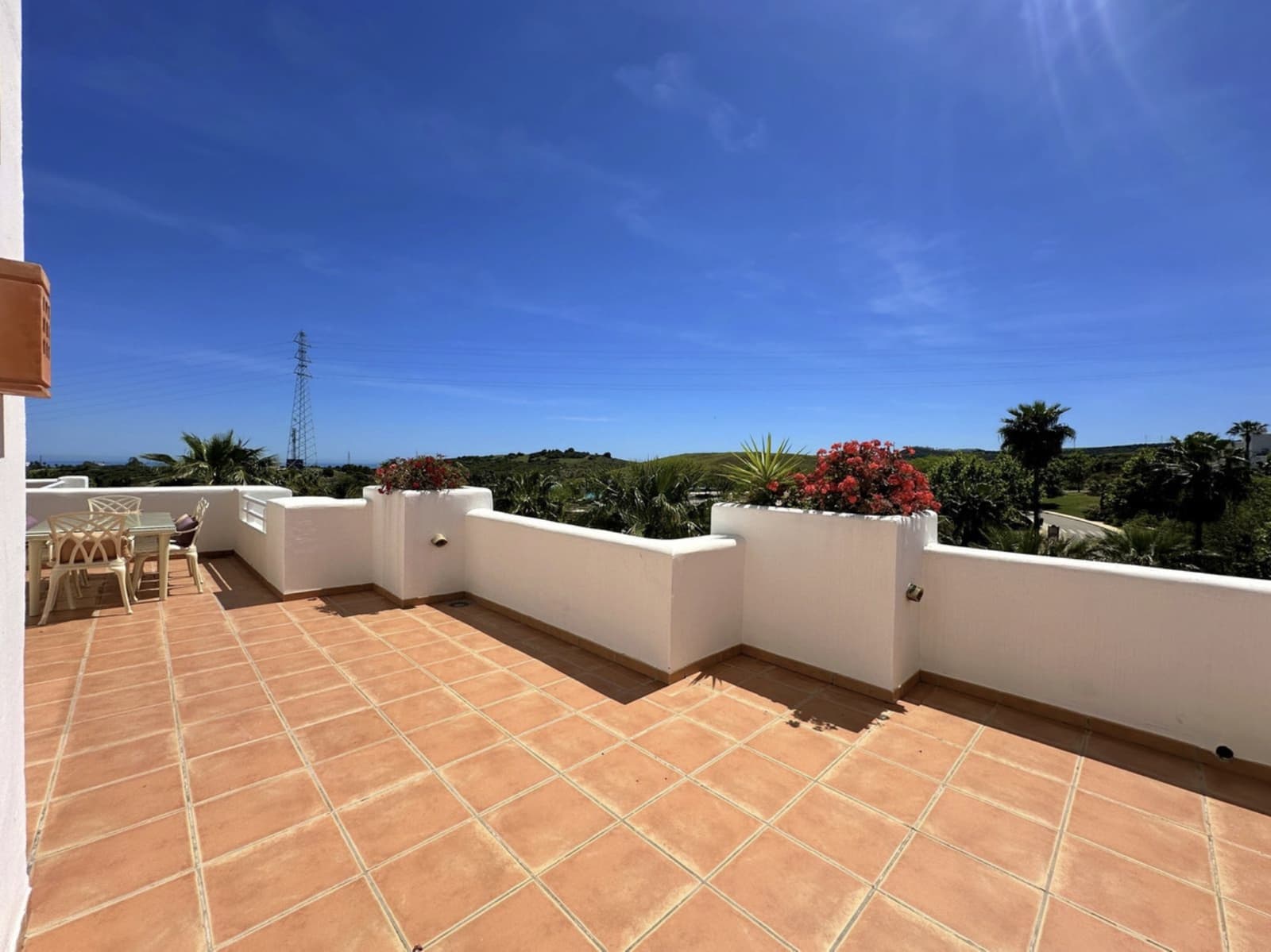 2 quarto Penthouse para venda em Casares com piscina garagem - 610 000 € (Ref: 10142376)