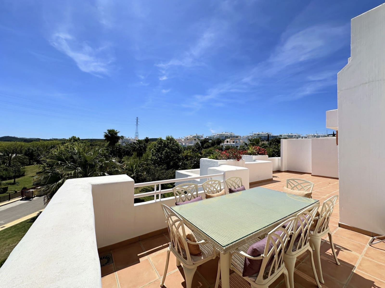 2 quarto Penthouse para venda em Casares com piscina garagem - 610 000 € (Ref: 10142376)