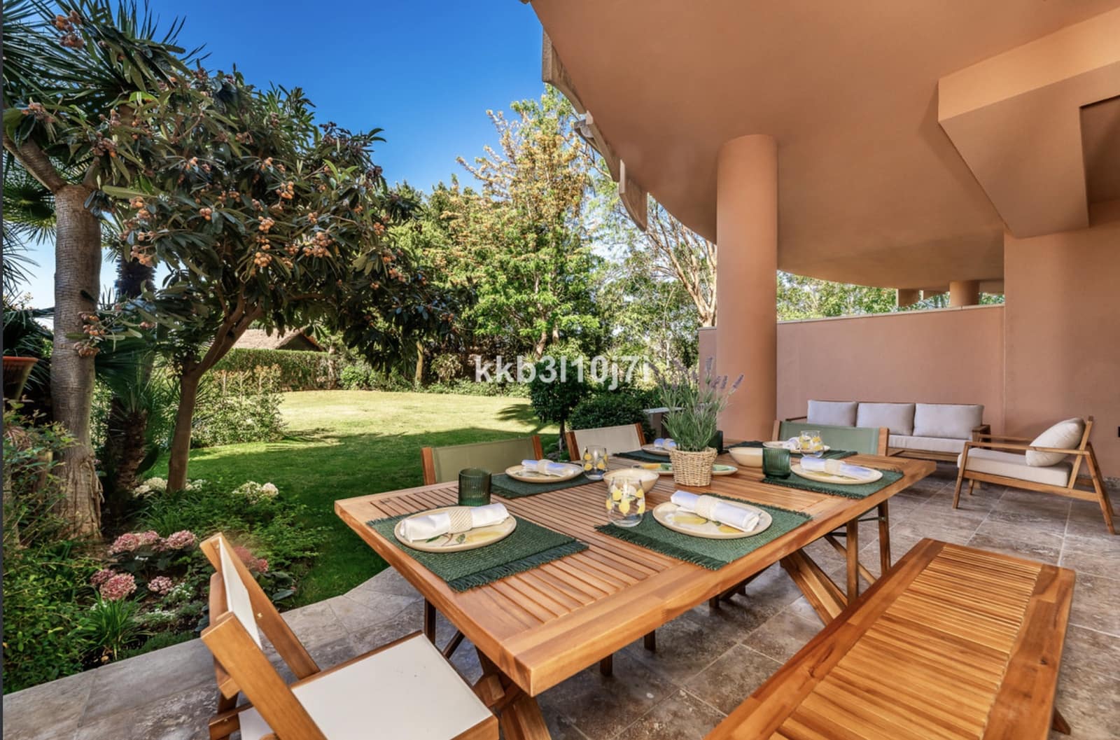 3 quarto Apartamento para venda em Nueva Andalucia com piscina garagem - 1 090 000 € (Ref: 10142377)