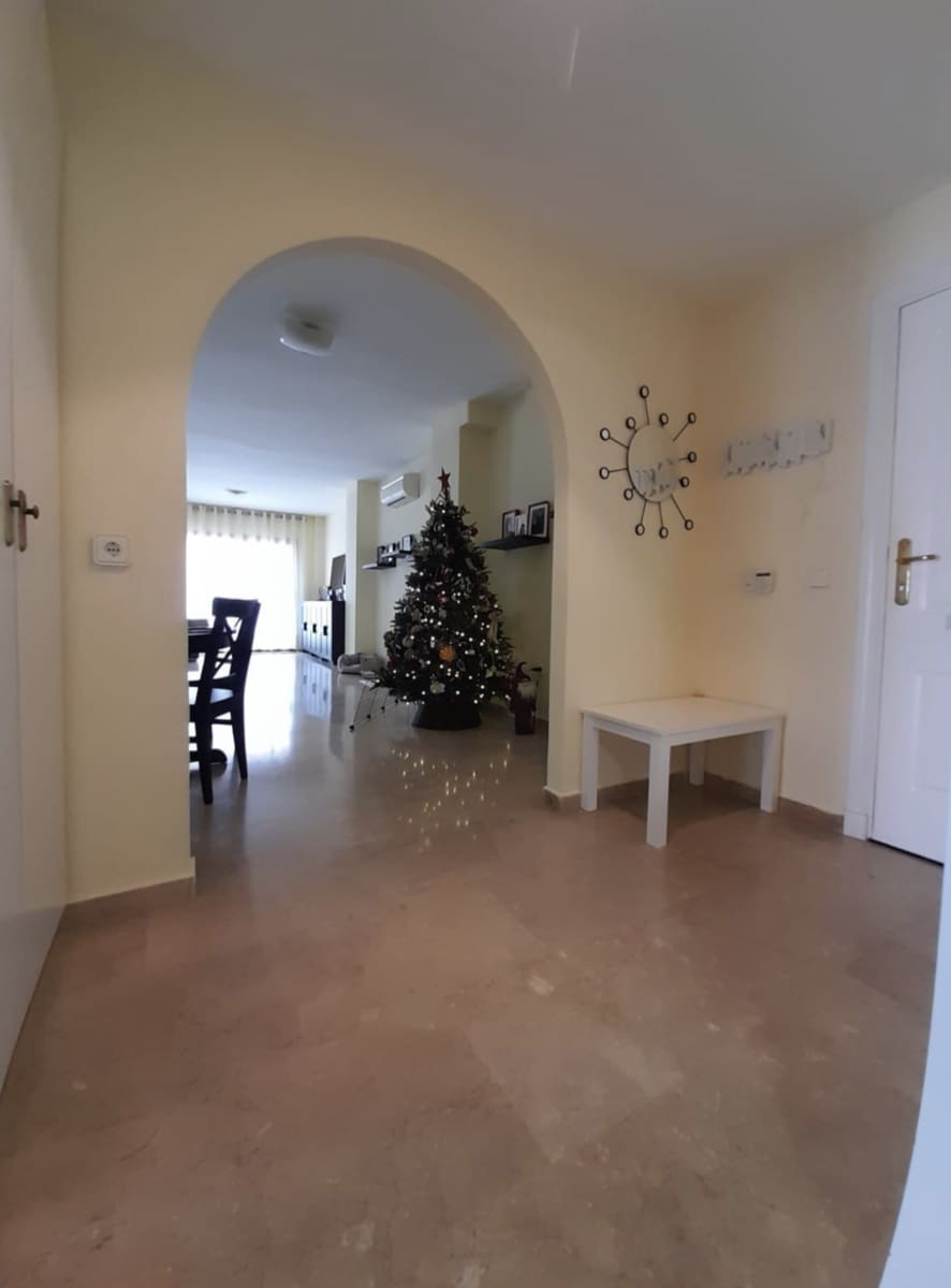 3 bedroom Apartment for sale in Marbella with pool garage - € 580,000 (Ref: 10146702)