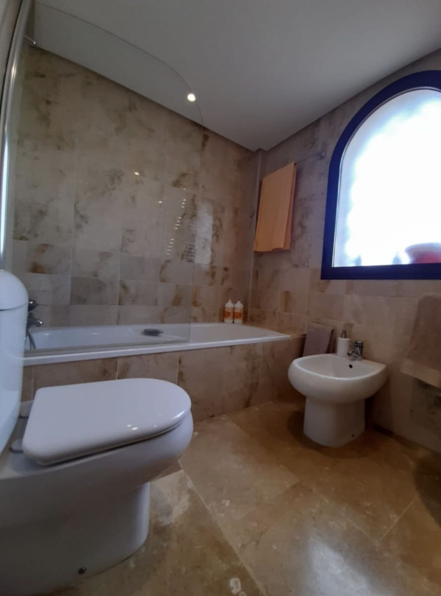3 bedroom Apartment for sale in Marbella with pool garage - € 580,000 (Ref: 10146702)