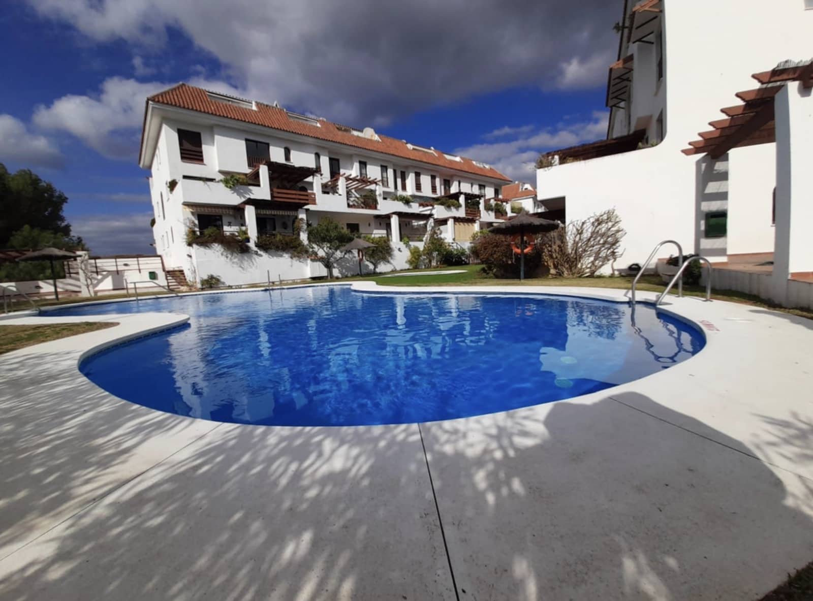 3 bedroom Apartment for sale in Marbella with pool garage - € 580,000 (Ref: 10146702)