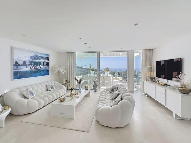 3 sypialnia Penthouse na sprzedaż w Marbella z basenem garażem - 2 235 000 € (Ref: 10146705)
