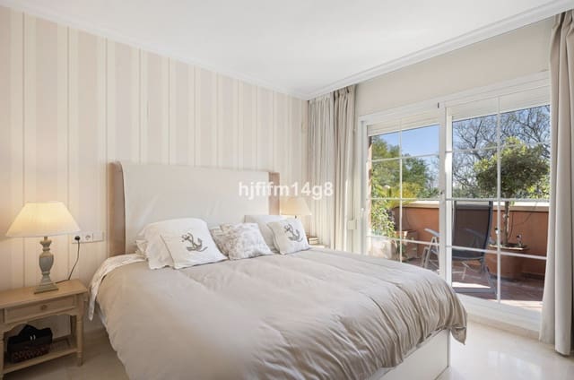 3 camera da letto Attico in vendita in Nueva Andalucia, Marbella con piscina garage - 750.000 € (Rif: 10146706)