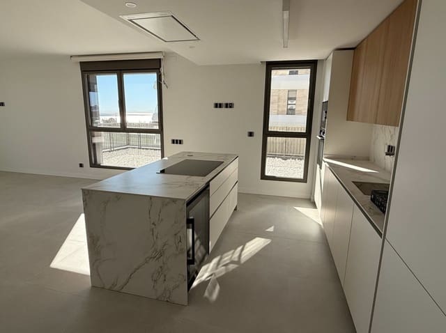 3 quarto Apartamento para venda em New Golden Mile, Estepona com piscina garagem - 940 000 € (Ref: 10146711)