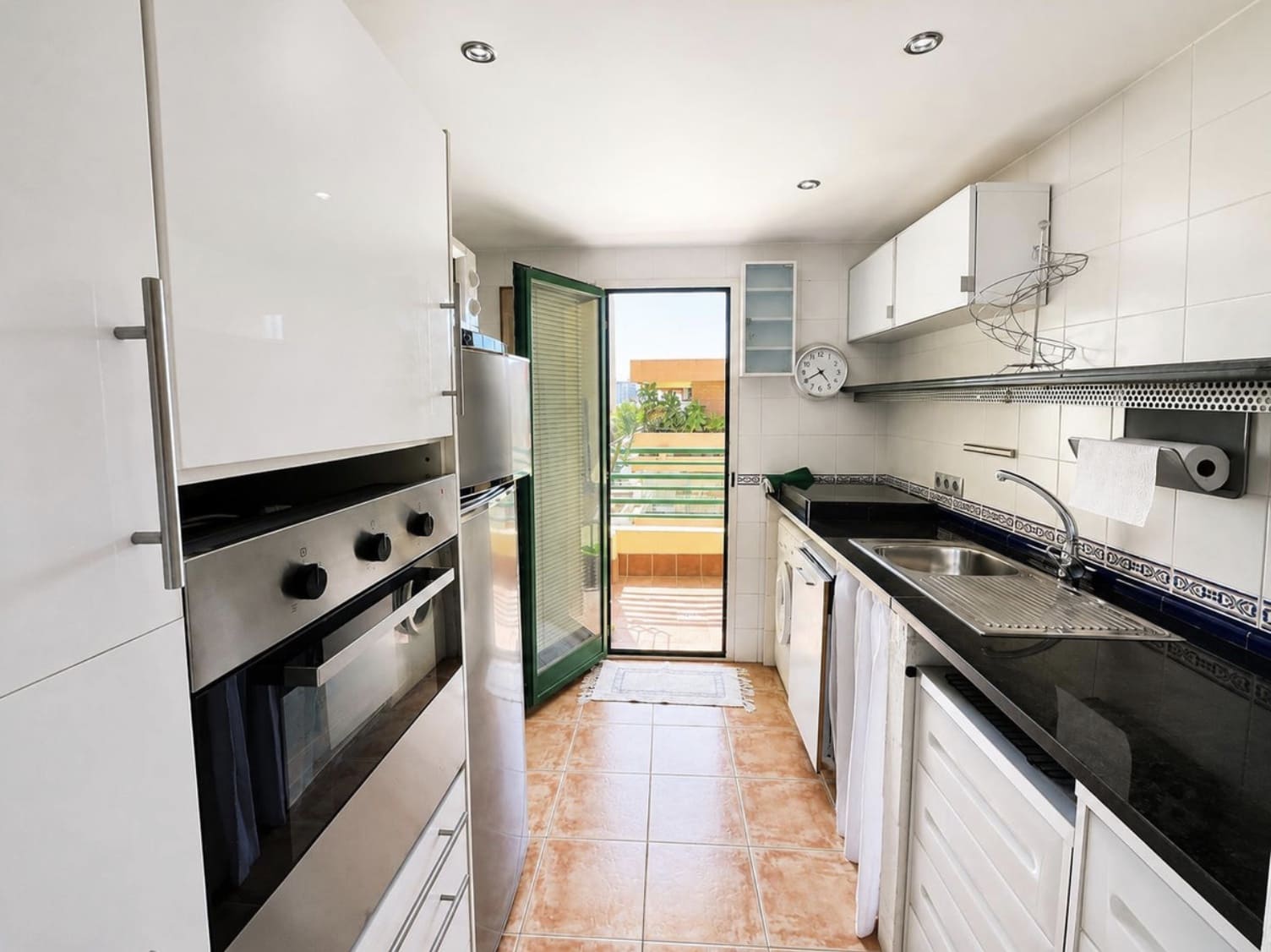 3 bedroom Penthouse for sale in Marbella - € 530,000 (Ref: 10146712)