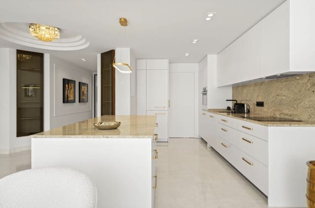 2 slaapkamer Appartement te koop in New Golden Mile, Estepona met zwembad garage - € 815.000 (Ref: 10146713)