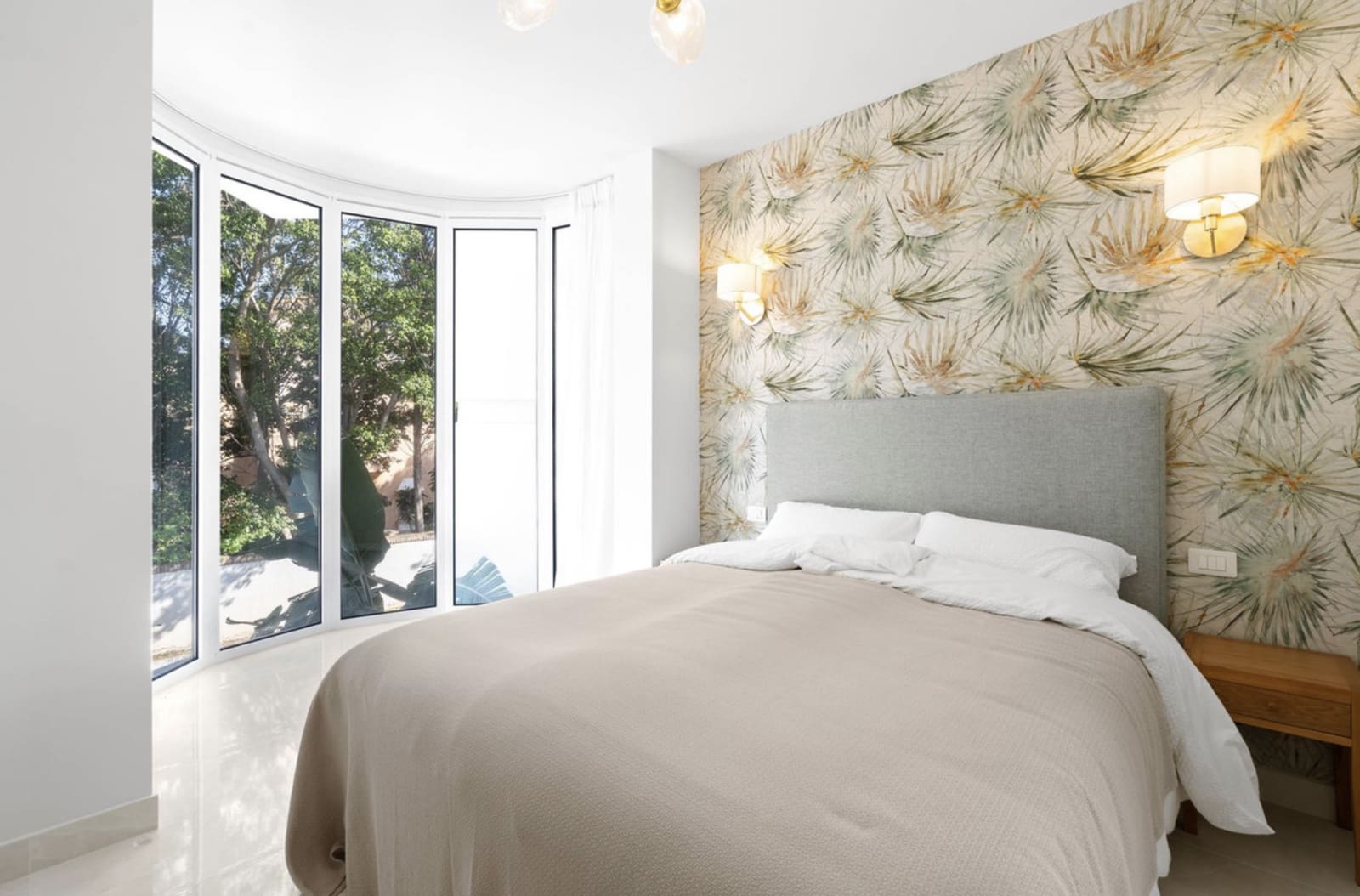 2 slaapkamer Appartement te koop in New Golden Mile met zwembad garage - € 815.000 (Ref: 10146713)