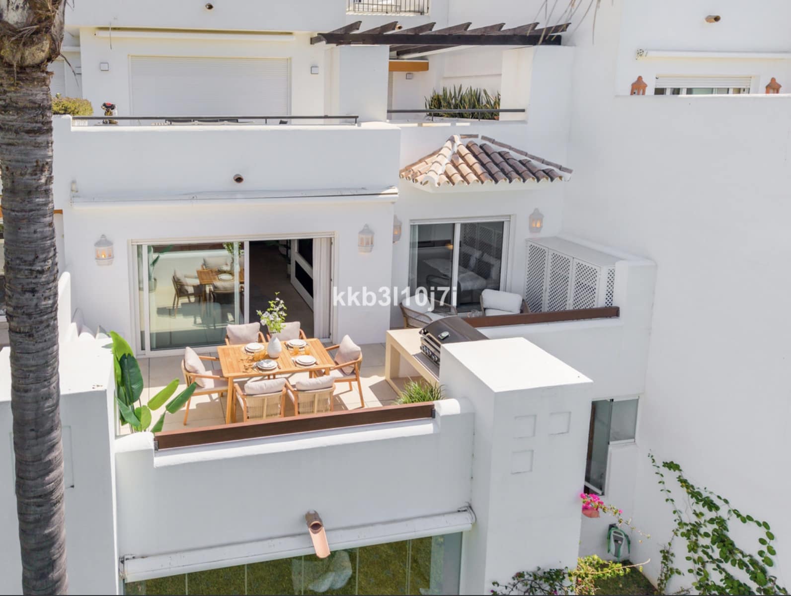 3 soveværelse Lejlighed til salg i Marbella med swimmingpool garage - € 2.445.000 (Ref: 10146716)