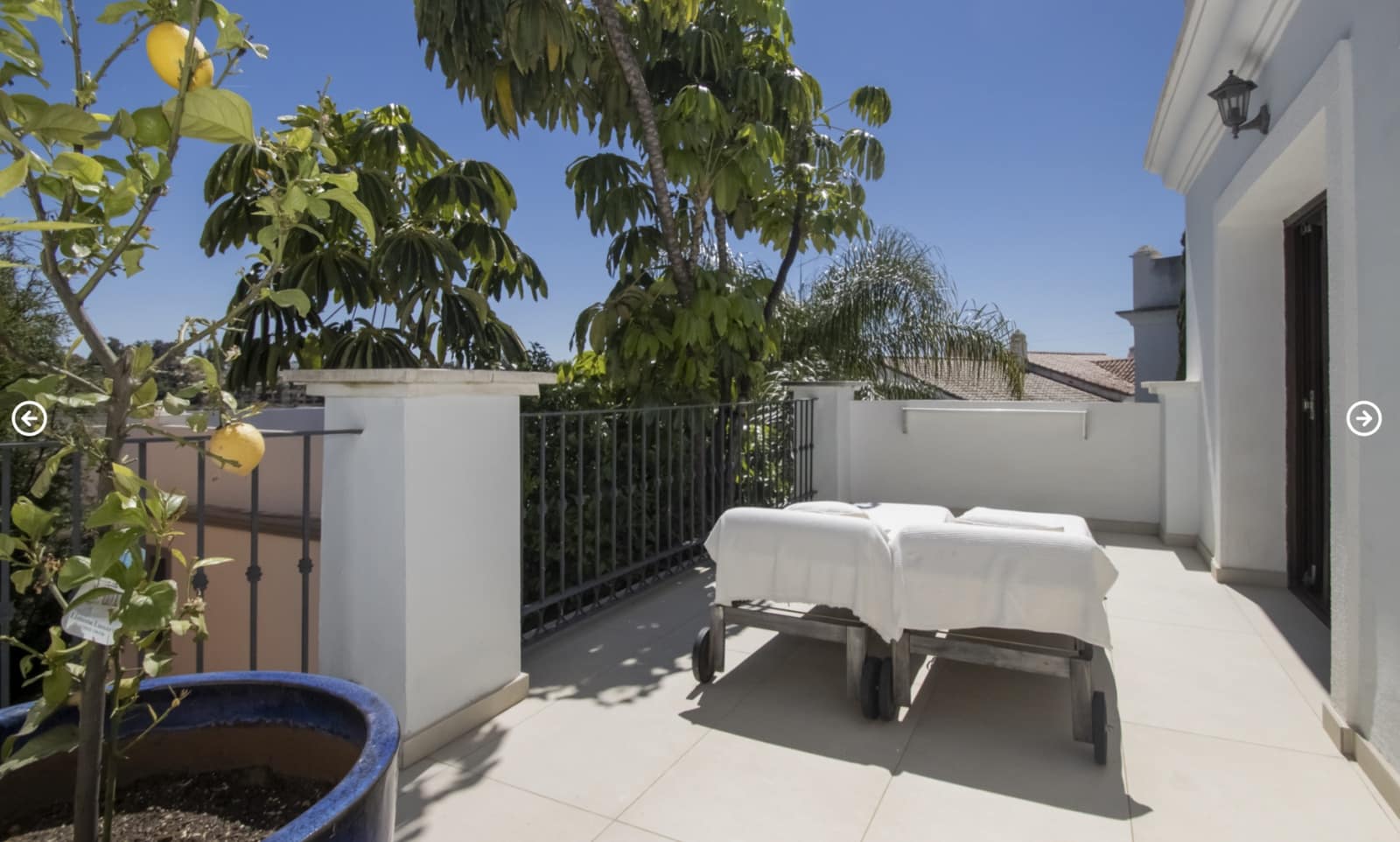 4 chambre Villa/Maison Semi-Mitoyenne à vendre à El Paraiso avec piscine garage - 697 000 € (Ref: 10146718)