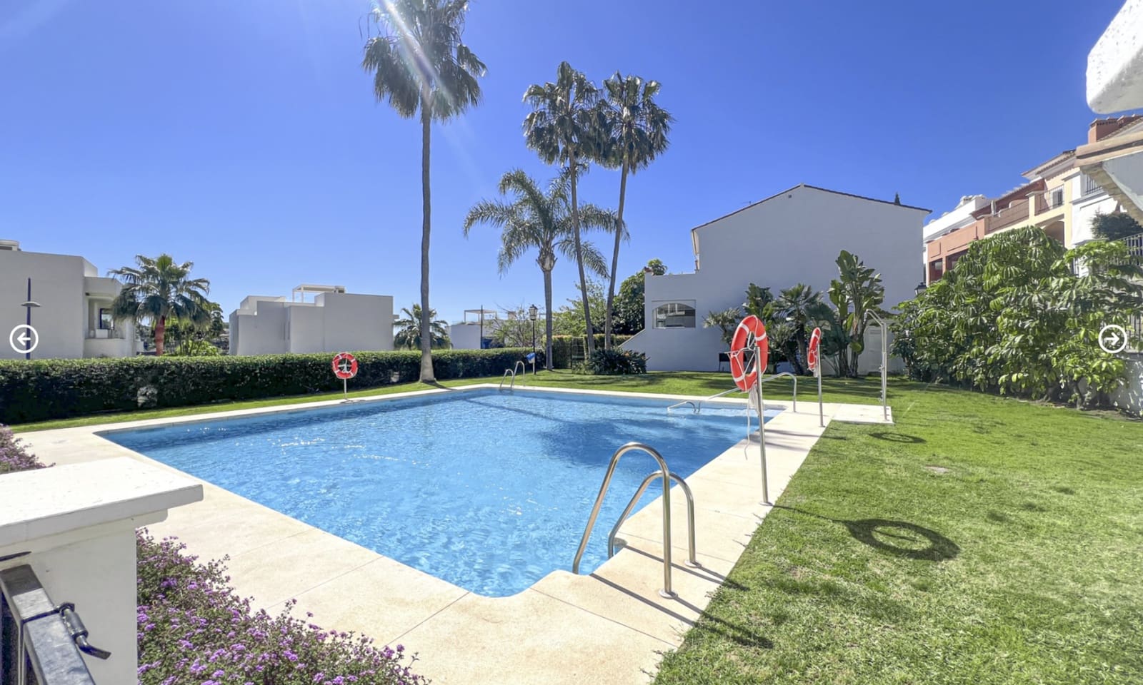 4 chambre Villa/Maison Semi-Mitoyenne à vendre à El Paraiso avec piscine garage - 697 000 € (Ref: 10146718)