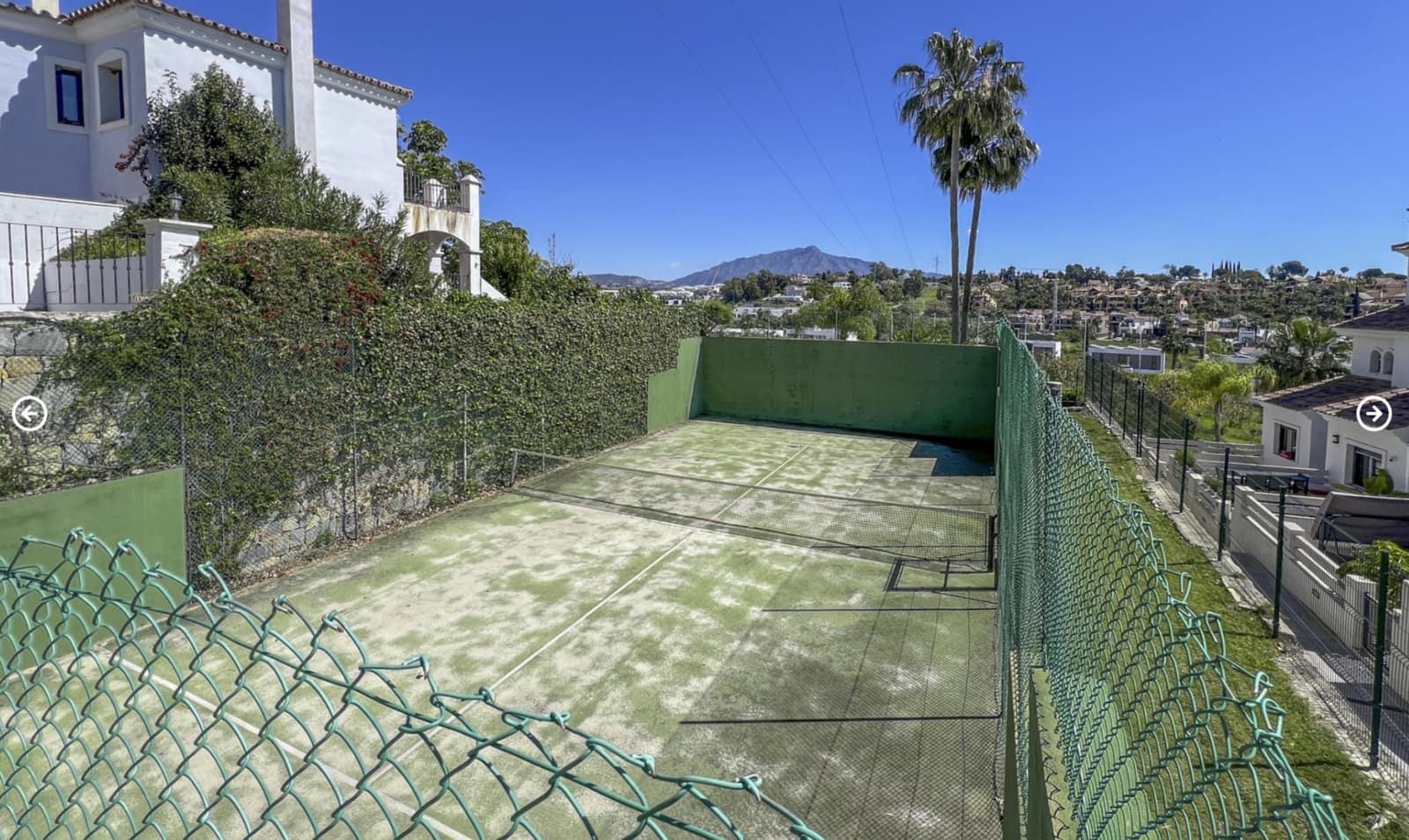 4 chambre Villa/Maison Semi-Mitoyenne à vendre à El Paraiso avec piscine garage - 697 000 € (Ref: 10146718)