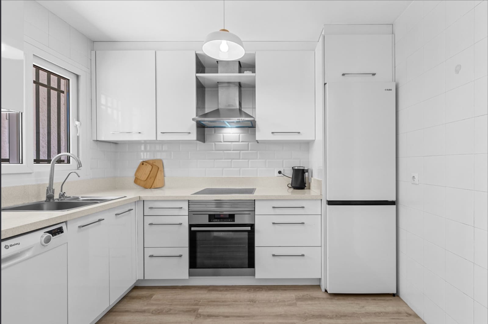 2 makuuhuone Paritalo myytävänä paikassa San Pedro de Alcantara mukana uima-altaan 
autotalli - 625 000 € (Ref: 10153352)