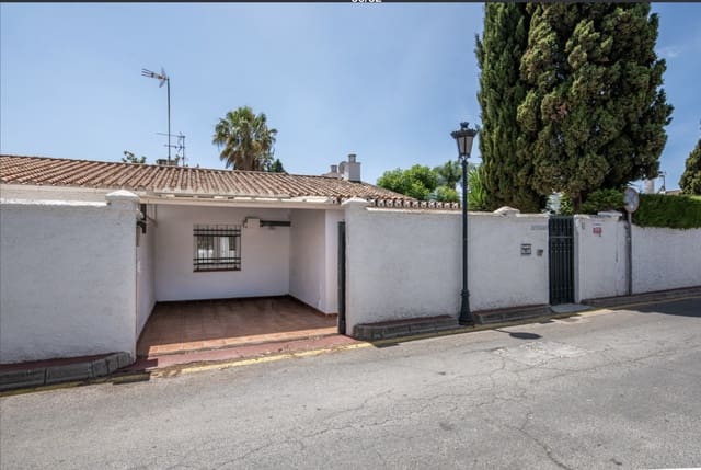 2 makuuhuone Paritalo myytävänä paikassa San Pedro de Alcantara, Marbella mukana uima-altaan 
autotalli - 625 000 € (Ref: 10153352)