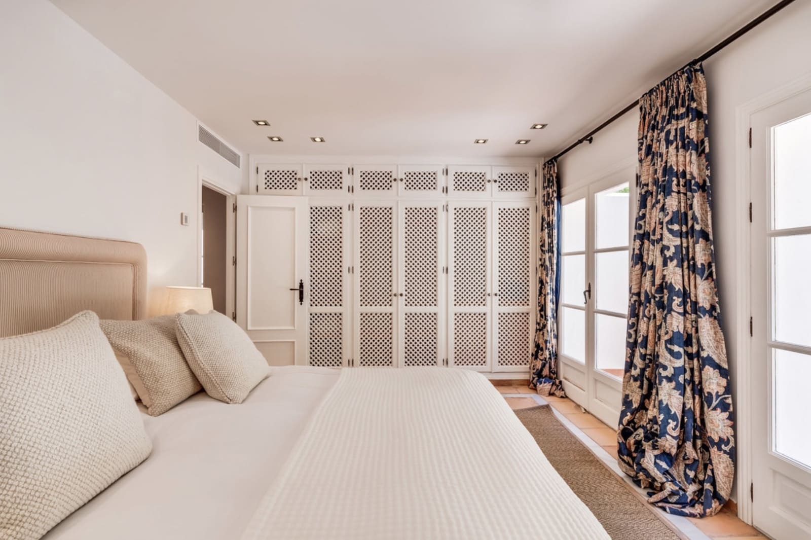 2 sypialnia Apartament na sprzedaż w La Zagaleta z basenem garażem - 1 299 000 € (Ref: 10154898)