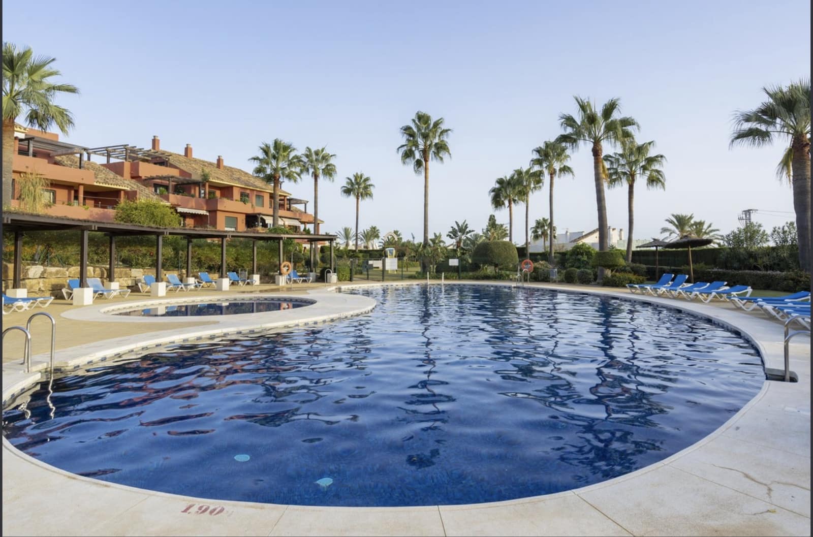 3 chambre Penthouse à vendre à Cancelada avec piscine garage - 995 000 € (Ref: 10154901)