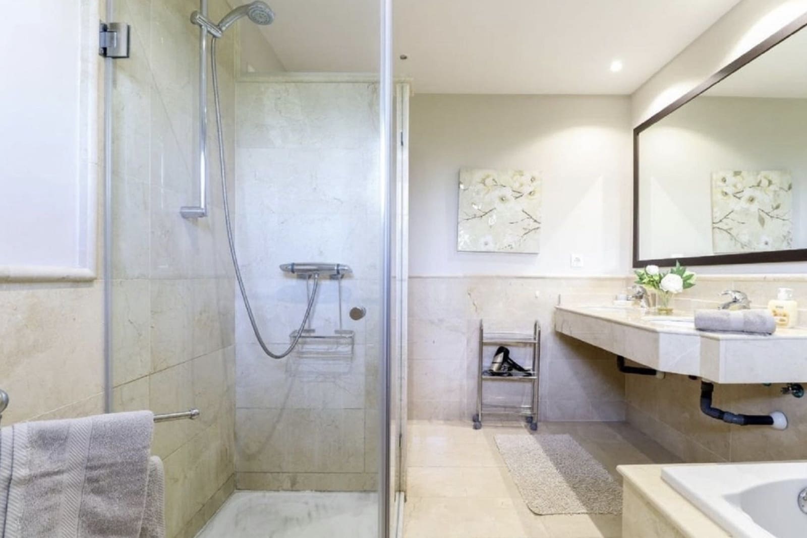 2 bedroom Apartment for sale in San Pedro de Alcantara with pool - € 695,000 (Ref: 10154902)
