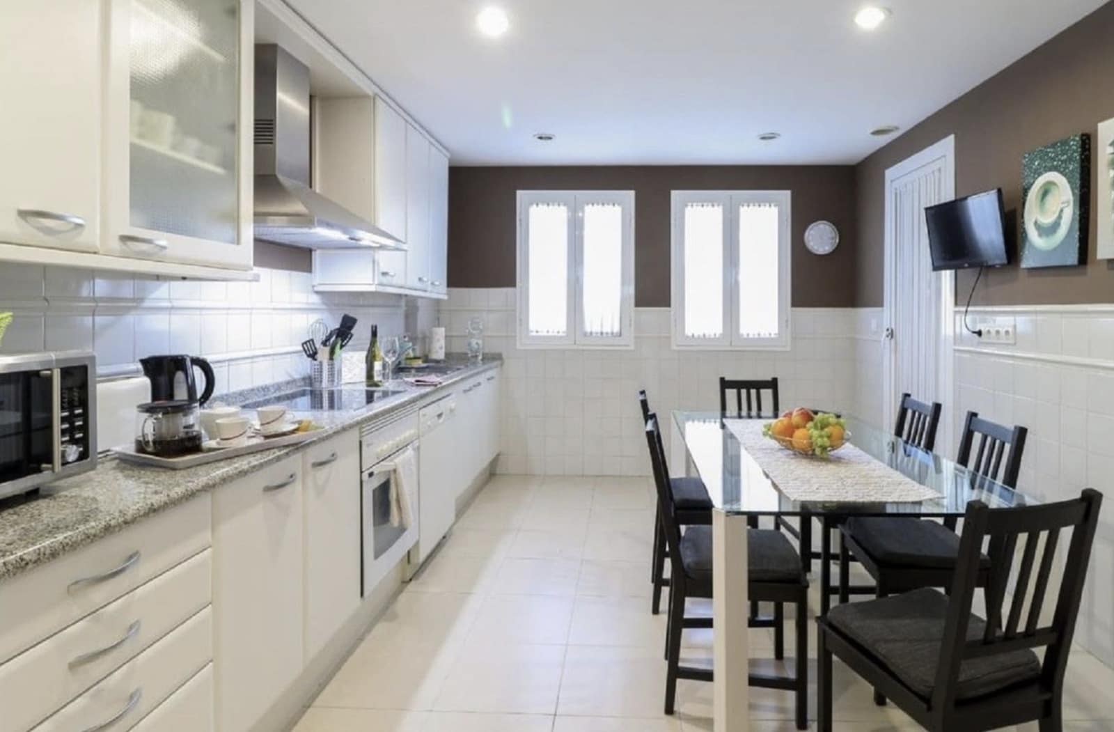 2 bedroom Apartment for sale in San Pedro de Alcantara with pool - € 695,000 (Ref: 10154902)