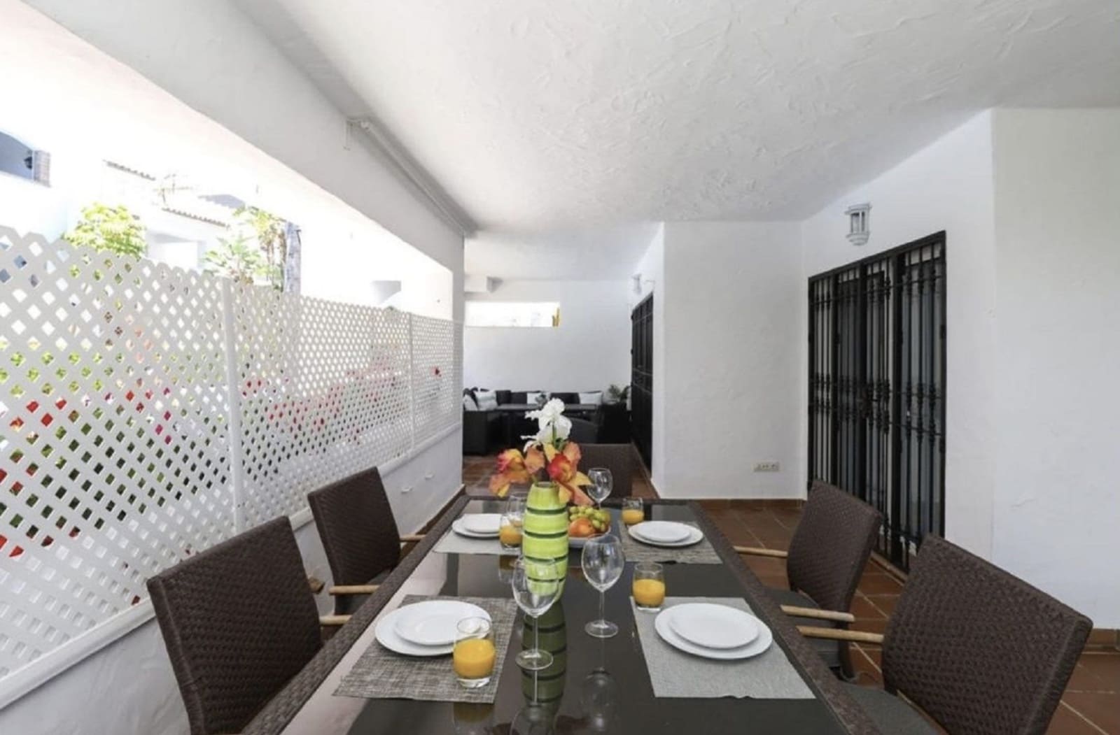 2 bedroom Apartment for sale in San Pedro de Alcantara with pool - € 695,000 (Ref: 10154902)