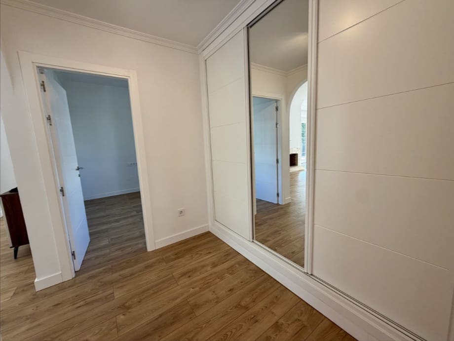 3 soverom Leilighet til salgs i Nueva Andalucia med svømmebasseng garasje - € 575 000 (Ref: 10154904)