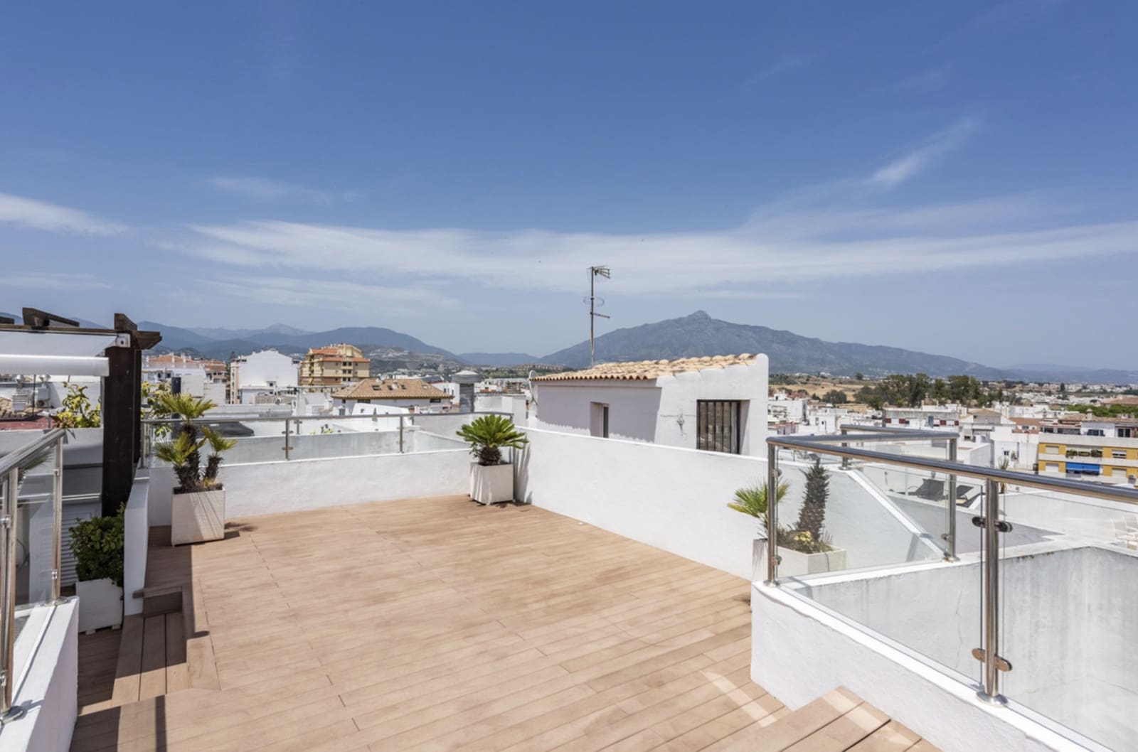 3 slaapkamer Penthouse te koop in San Pedro de Alcantara met zwembad - € 790.000 (Ref: 10154905)