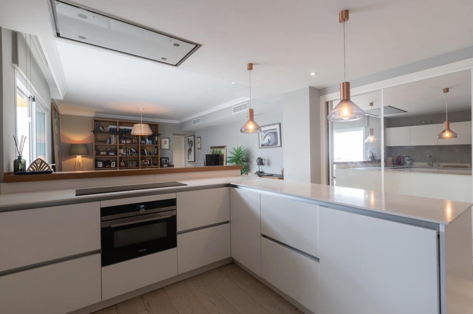 3 quarto Penthouse para venda em Marbella com piscina garagem - 740 000 € (Ref: 10159283)