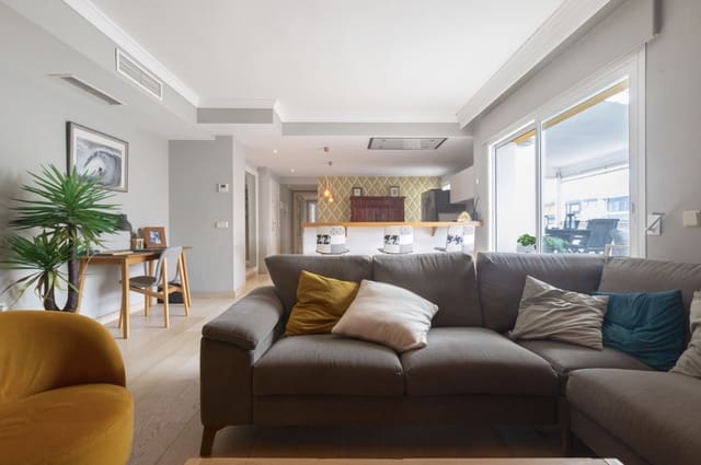 3 quarto Penthouse para venda em Marbella com piscina garagem - 740 000 € (Ref: 10159283)
