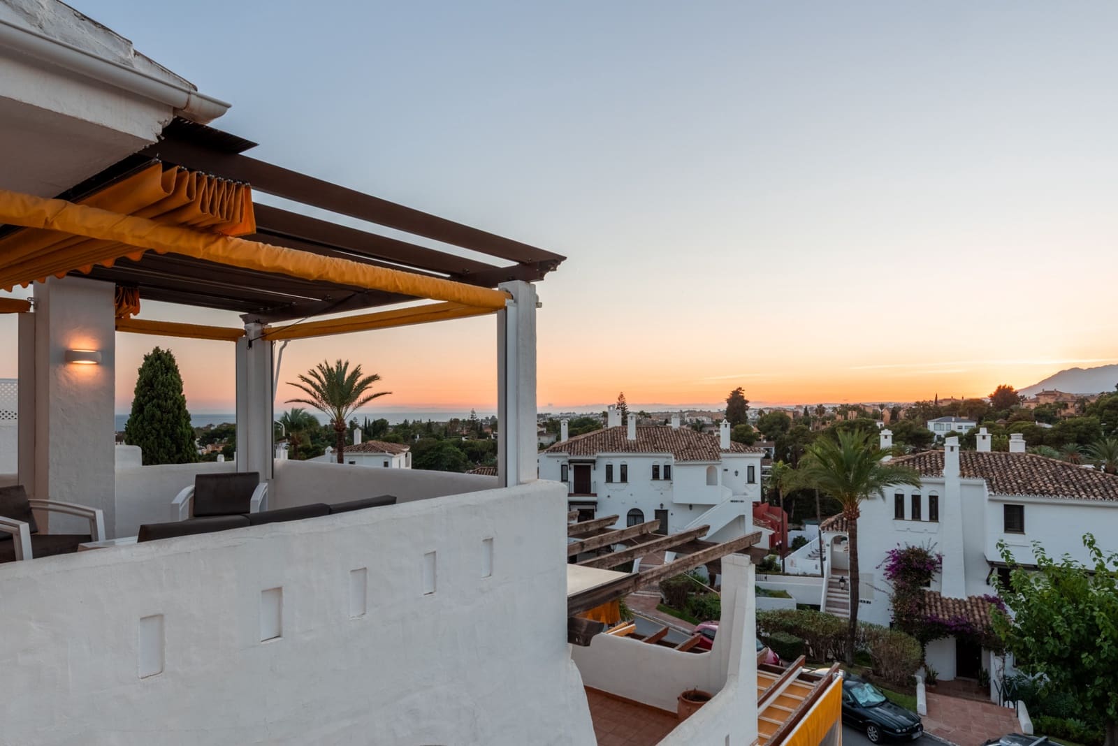 3 bedroom Apartment for sale in Marbella with pool garage - € 1,145,000 (Ref: 10159285)