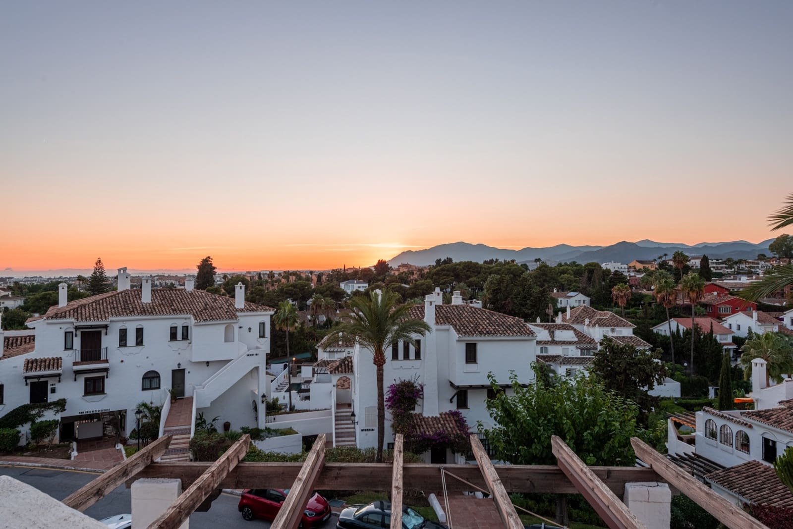 3 bedroom Apartment for sale in Marbella with pool garage - € 1,145,000 (Ref: 10159285)