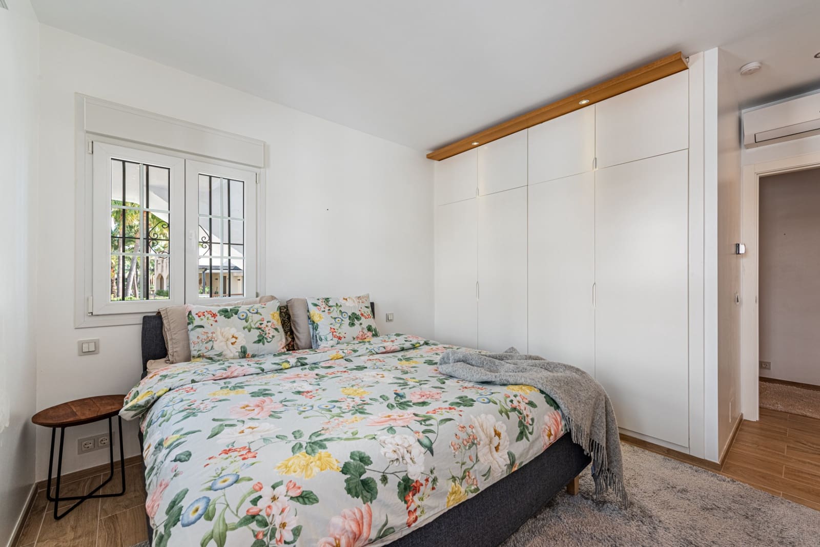 3 bedroom Apartment for sale in Marbella with pool garage - € 1,145,000 (Ref: 10159285)