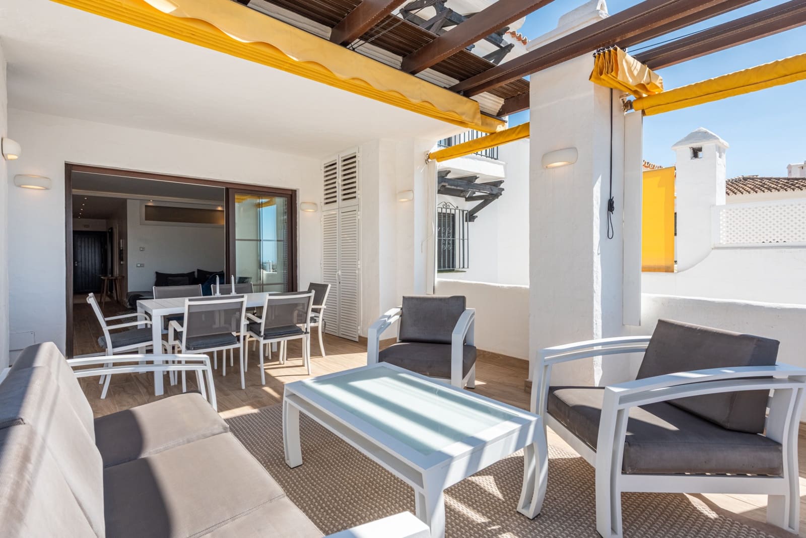 3 bedroom Apartment for sale in Marbella with pool garage - € 1,145,000 (Ref: 10159285)