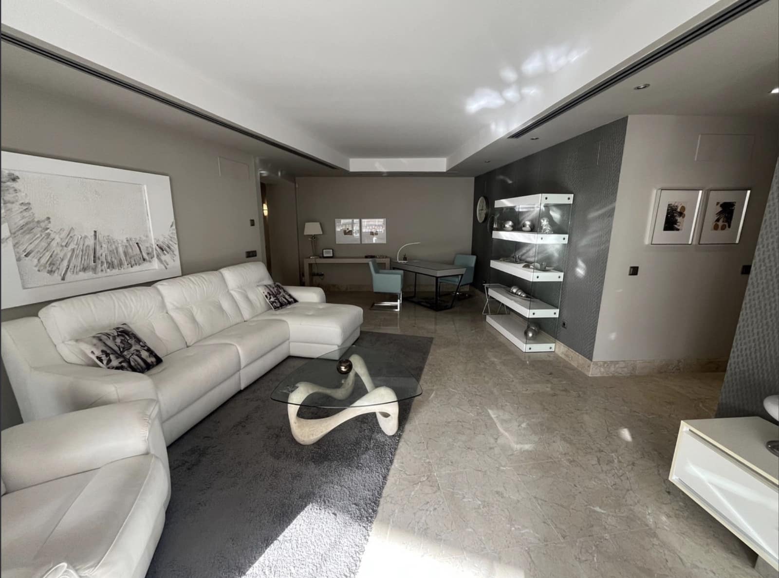 3 soverom Leilighet til salgs i Marbella med svømmebasseng garasje - € 1 200 000 (Ref: 10159287)