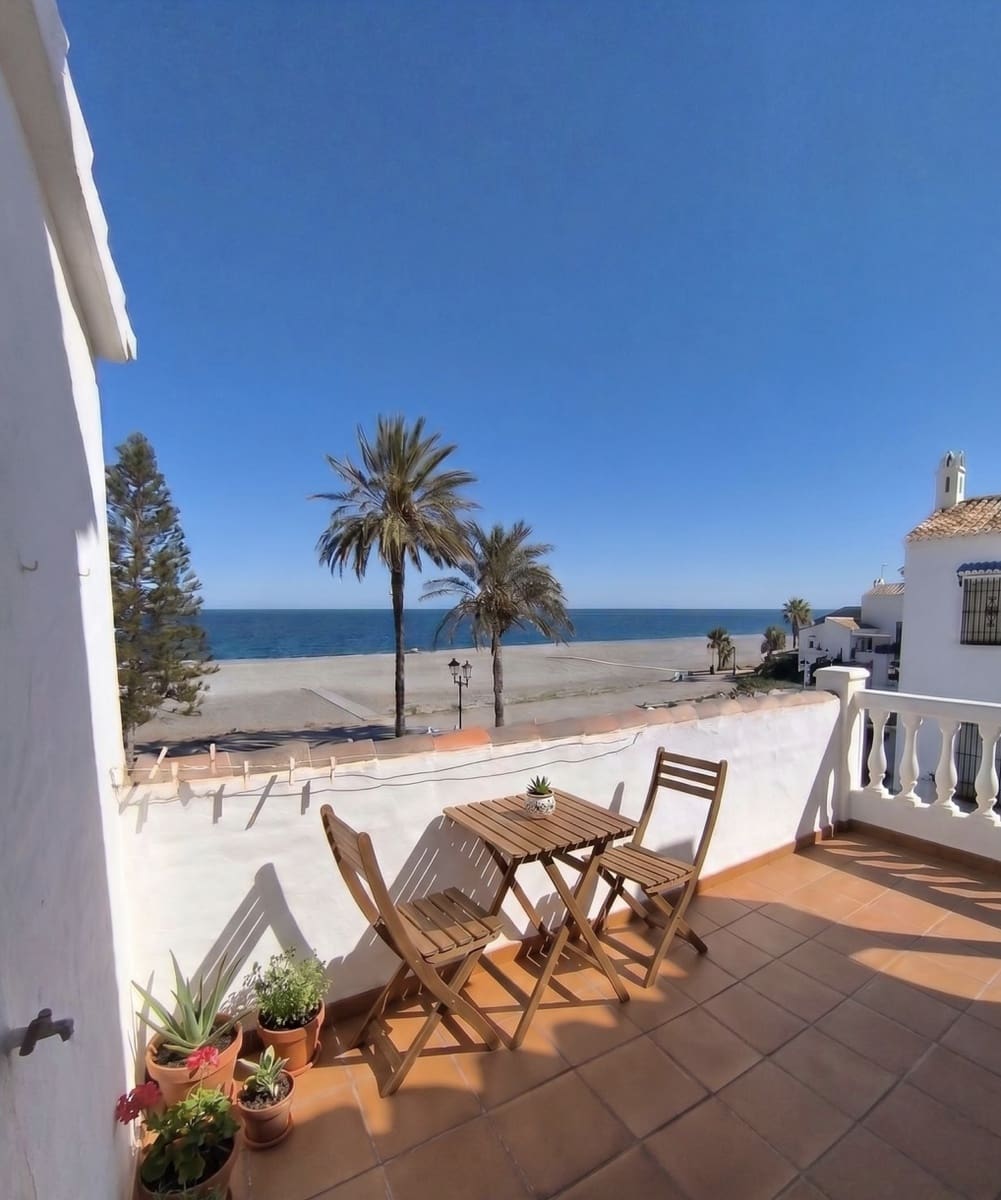 4 slaapkamer Halfvrijstaande villa te koop in Calahonda met garage - € 699.900 (Ref: 10159288)