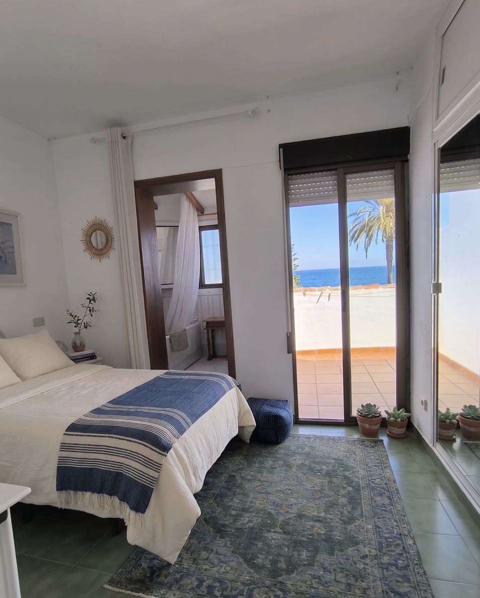 4 slaapkamer Halfvrijstaande villa te koop in Calahonda met garage - € 699.900 (Ref: 10159288)