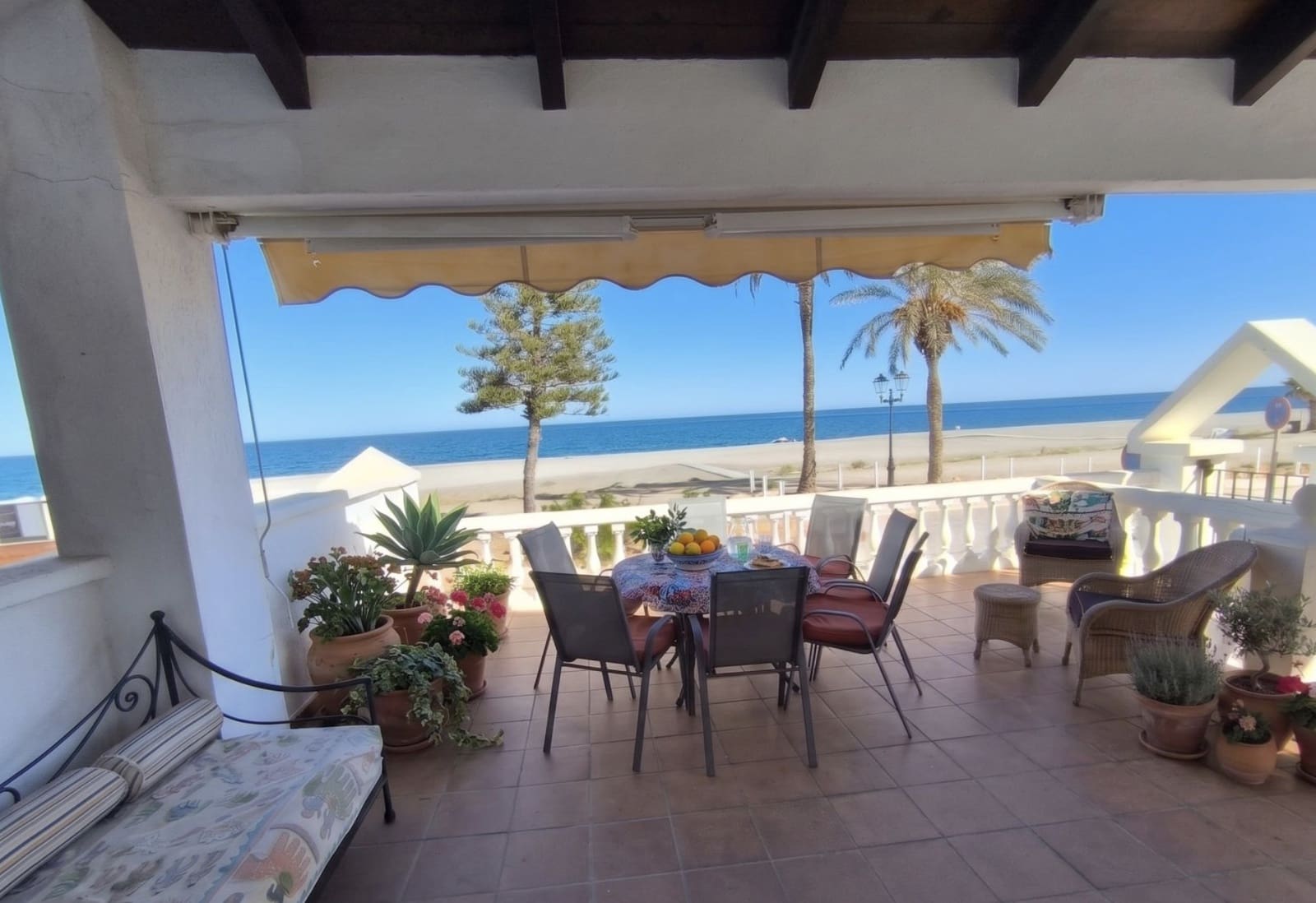 4 slaapkamer Halfvrijstaande villa te koop in Calahonda met garage - € 699.900 (Ref: 10159288)