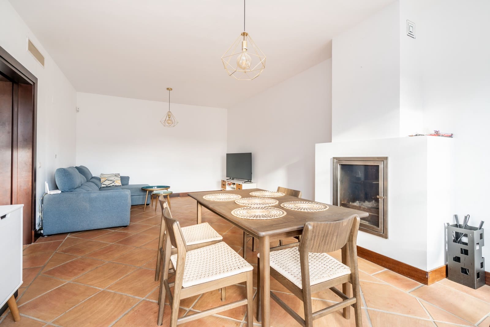 3 bedroom Townhouse for sale in Benahavis with pool garage - € 520,000 (Ref: 10161226)