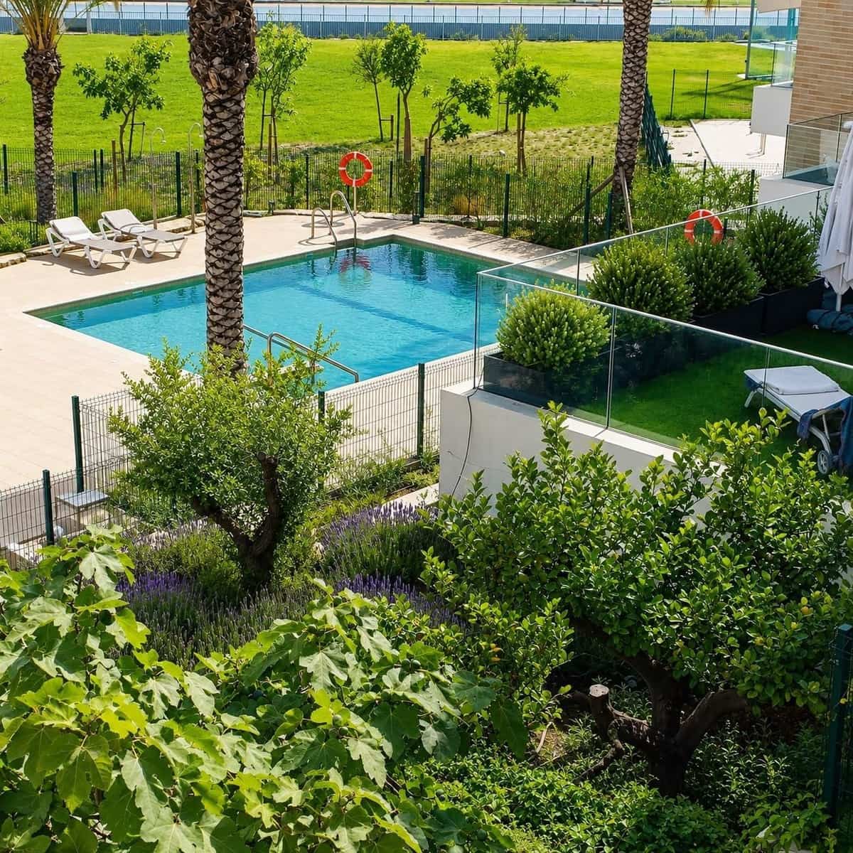 2 soveværelse Lejlighed til salg i Estepona med swimmingpool garage - € 499.900 (Ref: 10161227)