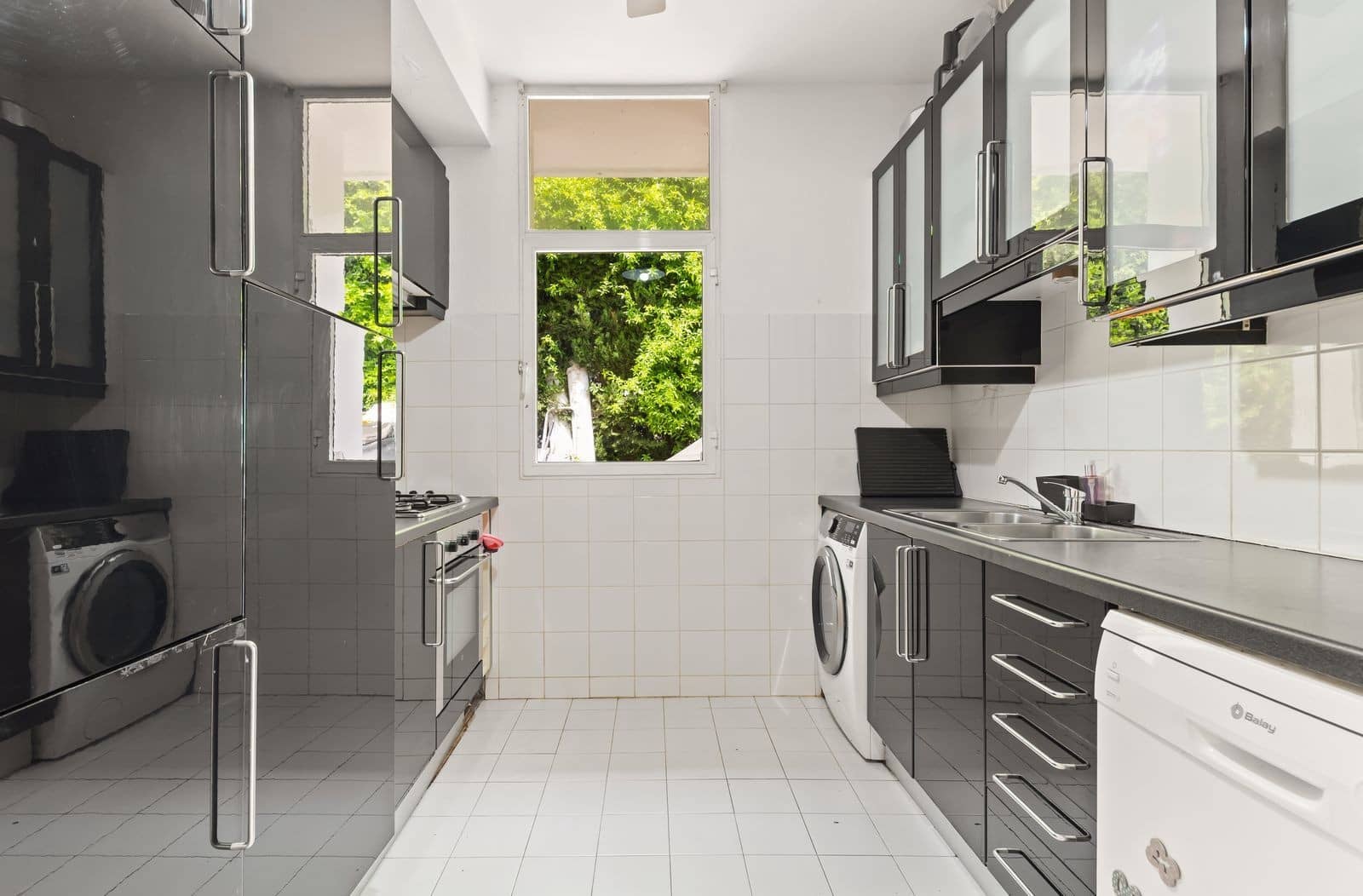 3 sypialnia Willa na sprzedaż w Estepona z basenem garażem - 750 000 € (Ref: 10161228)